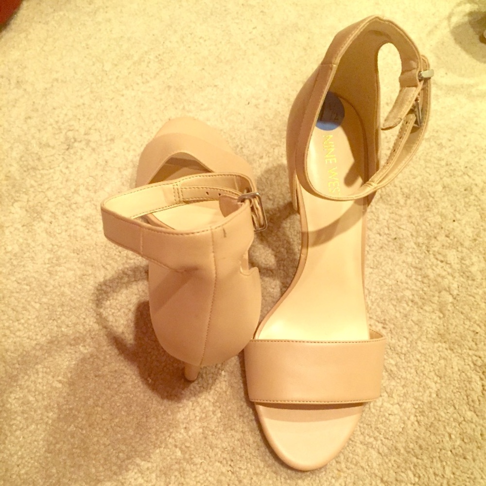 Nine West heals